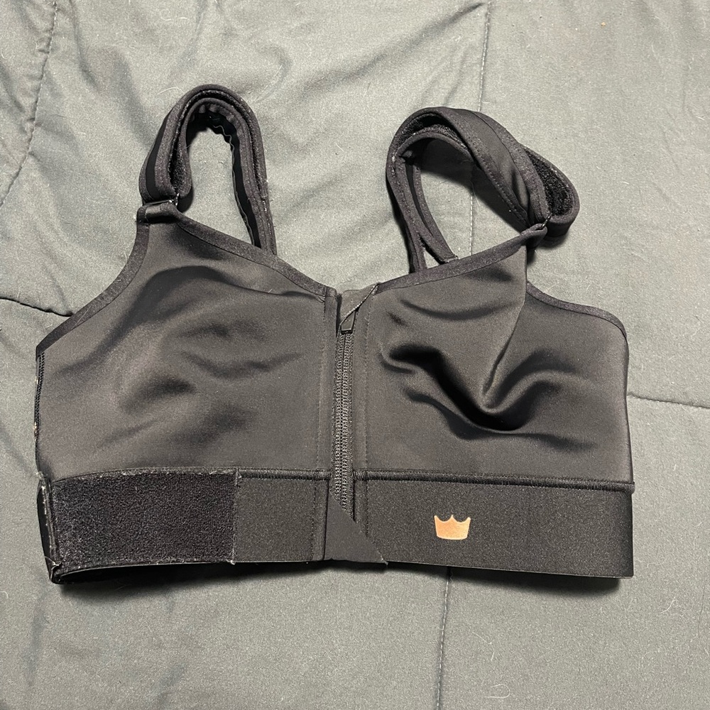 Shefit sports bra